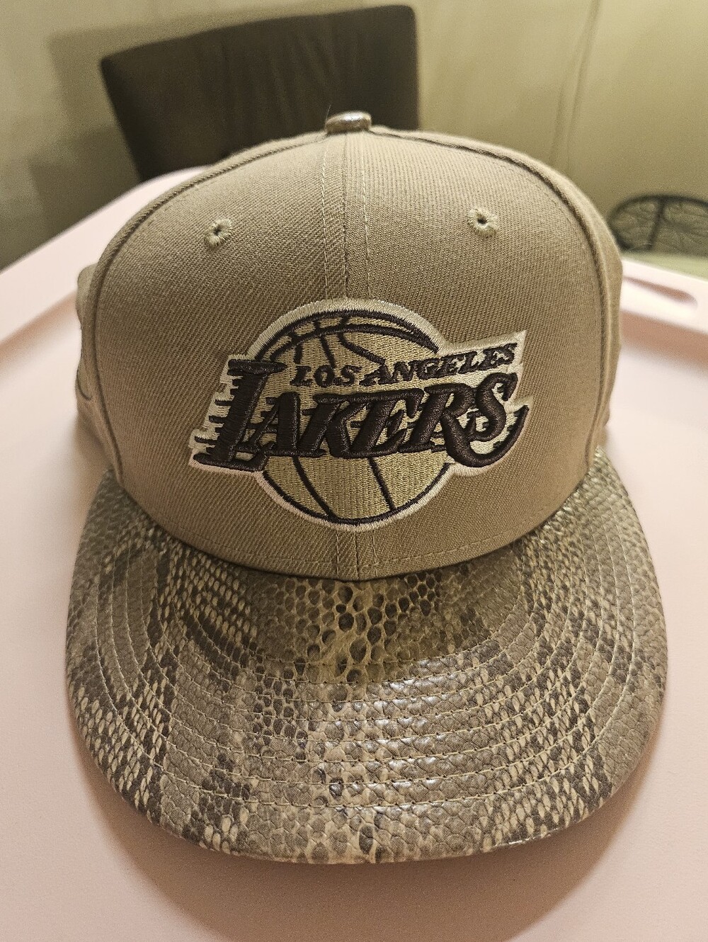 New Era Tan LA Lakers Reptile Print Brim 59Fifty Fitted Hat 7 1/4